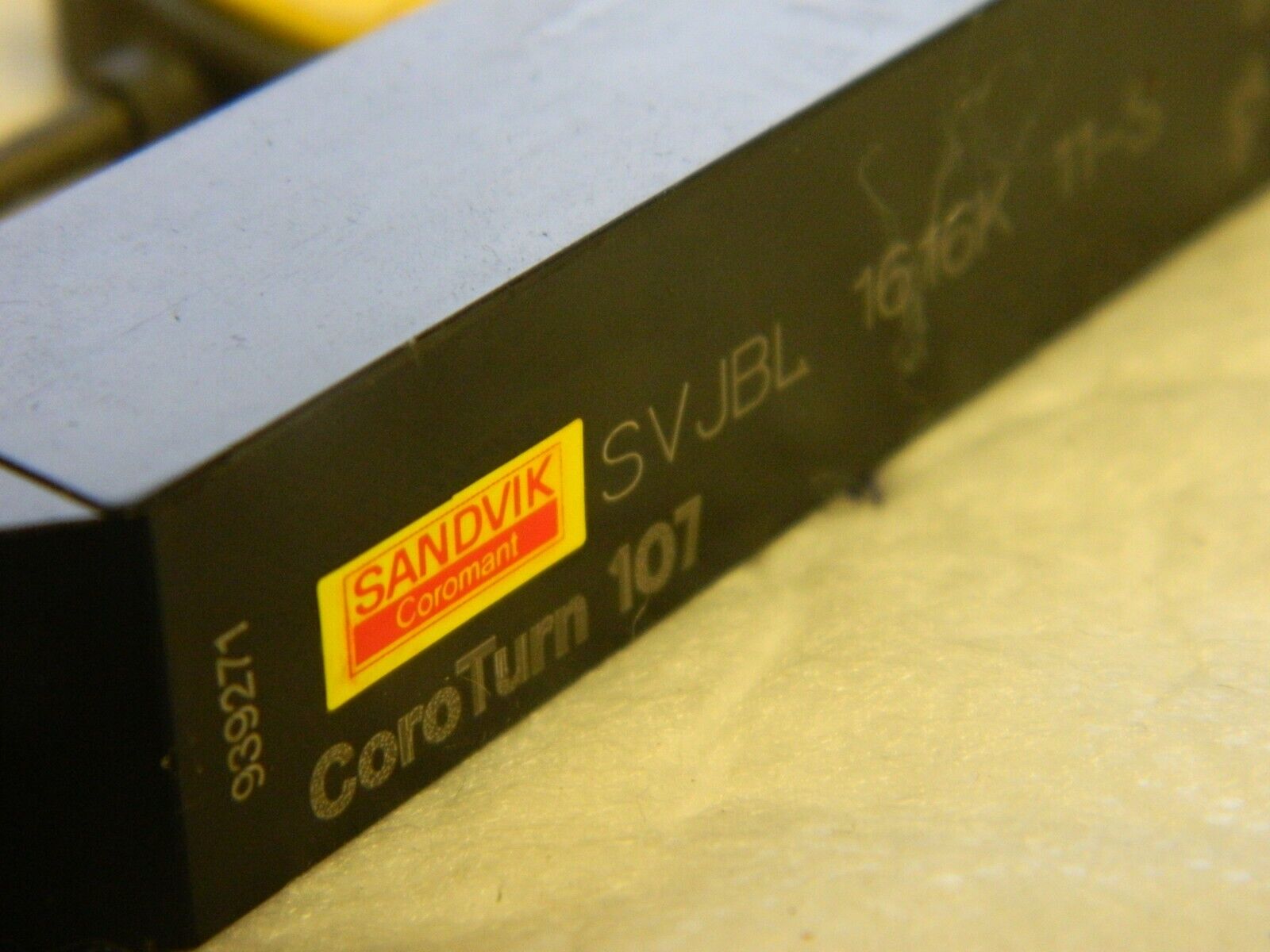Sandvik Coromant Lh Svjb 0° Neutral Rake Indexable Turning Toolholder  5752213 Industryrecycles