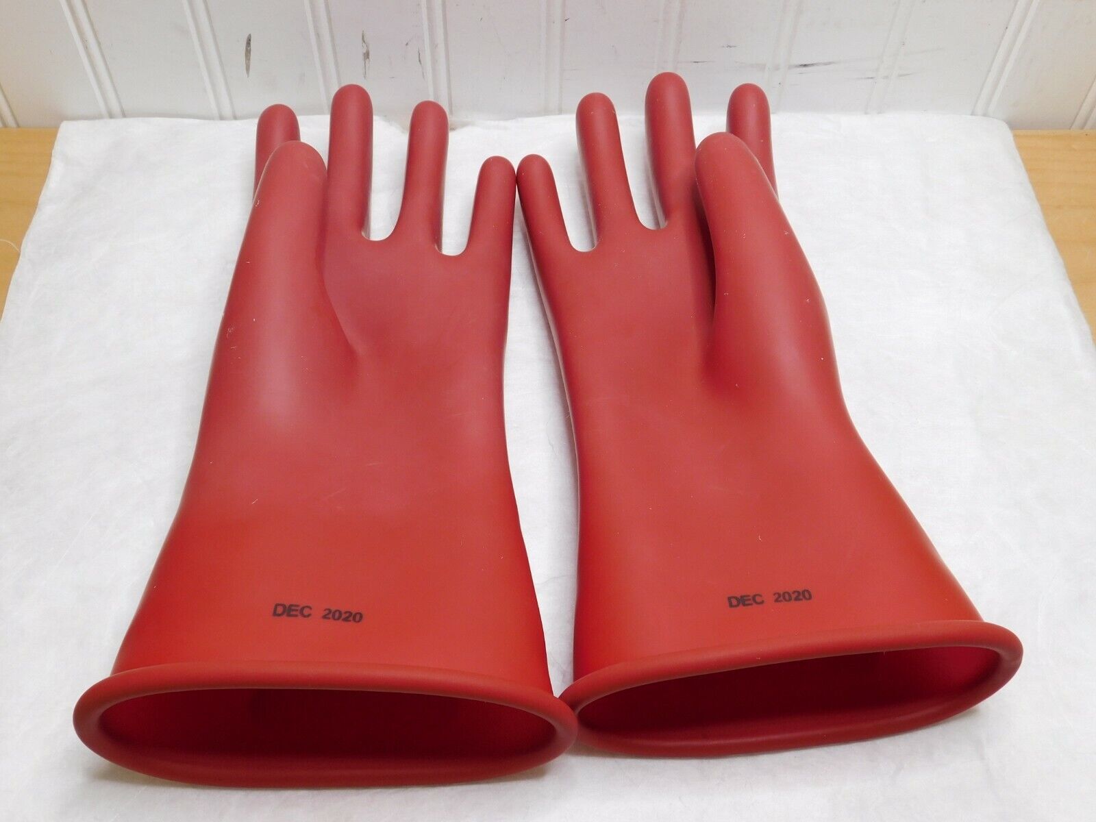11 Class 0 Rubber Gloves Red