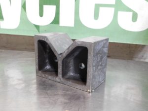 Groz Single Cast Iron V-Block 5″ Max Cap 90° Angle VB/C/10