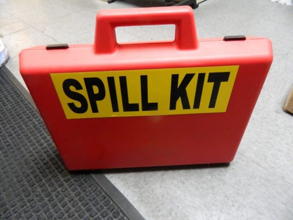 PRO-SAFE Oil Only Spill Kit Polypropylene Case CSK15