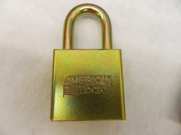 AMERICAN LOCK QTY 2 1-1/8″ Shackle Clearance, Keyed Different Padlock A5200GLN