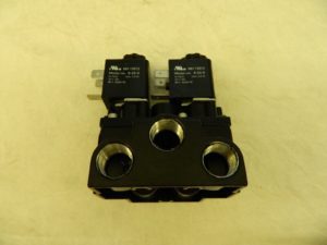ARO/INGERSOLL-RAND 3/8″x 3/8″ Outlet Body Ported Solenoid Air Valve A213SD-024-D