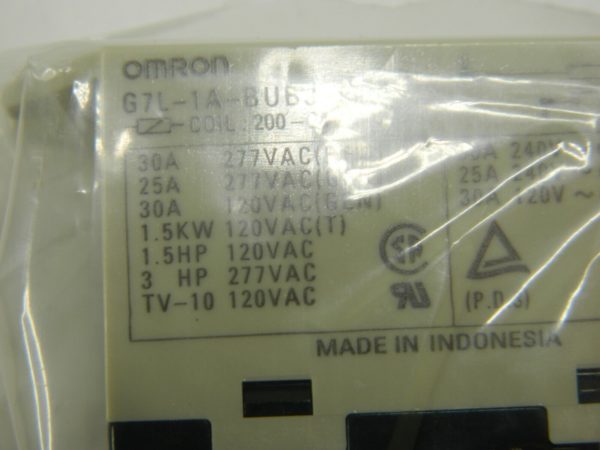 Omron 4 Pin Enclosed Power Relay, 30 A Qty 2 G7L-1A-BUBJ-CB