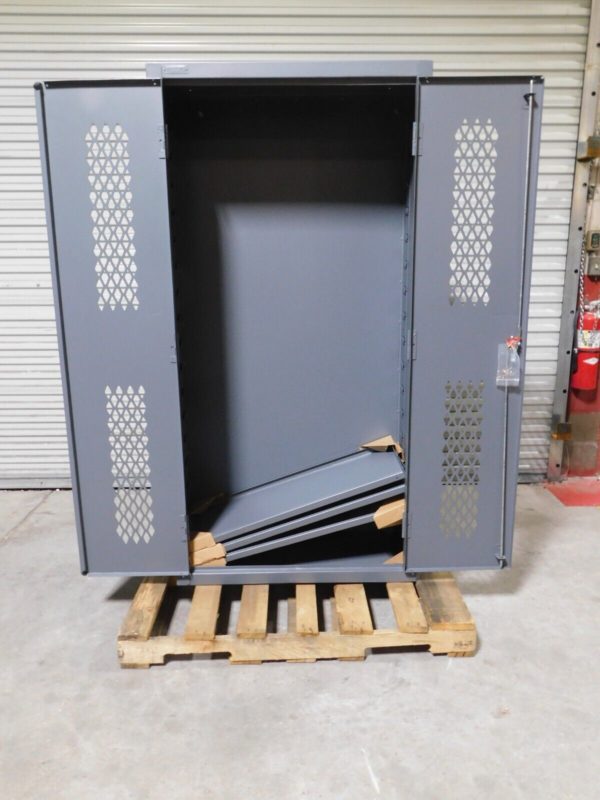 Durham Steel Storage Cabinet 36″ W 18″ D 72″ H DAMAGE EMDC-361872-95