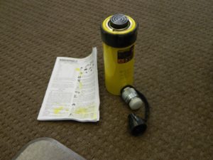 ENERPAC Portable Hydraulic Cylinder: Single Acting, 12.57 cu in Oil Capacity