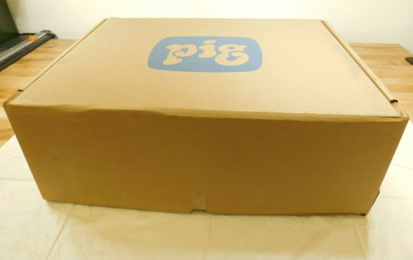 Box of 300 PIG PR100 Disposable Polishing & Wiping Cloths White 14" x 18" WIP950
