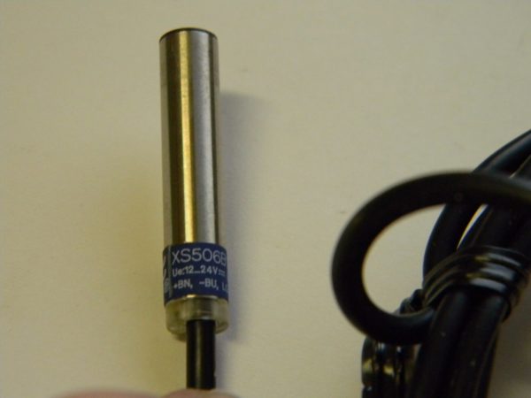 Schneider Sensors 1.5mm Cylinder Inductive Proximity Sensor 59758383