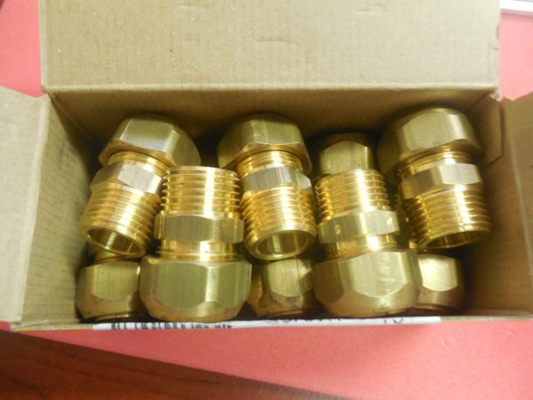Parker Metru-Lok Brass Male Connector 1/2 NPT 16mm OD 40mm L Qty-10 F3BMB16-1/2