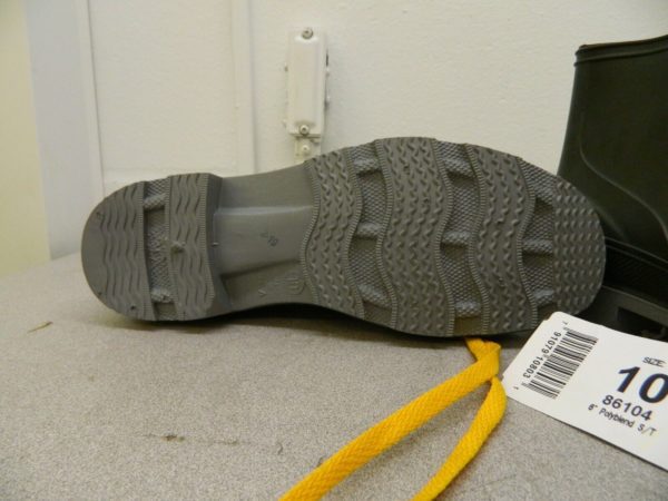 Dunlop Steel Work Boot Protective Footwear Men's Size 10 Medium Width 86104-10