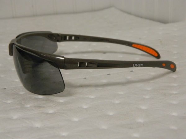 Uvex Framed Safety Glasses Gray Lenses Scratch Resistant Qty 10 S4211