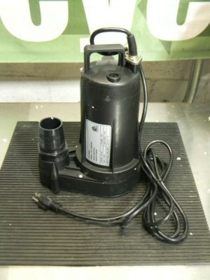 Portable Utility Submersible Pump 360 L/Min. 2" Outlet 1/2 HP 120v 5 Amp DAMAGED