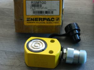ENERPAC Portable Hydraulic Cylinder: Single Acting, 0.98 cu in Oil Capacity