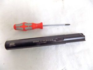 Hertel Cut Off Toolholder 20mm DOC x 8" OAL LH 2000843