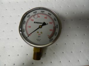 ENERPAC 0 - 10,000 psi Liquid-Filled Hydraulic Pressure Gauge Dents in metal