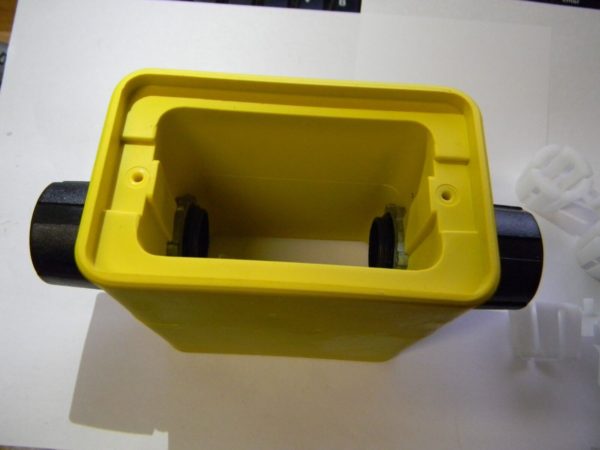 Cooper Wiring Devices 1 Gang Weather Resistant Yellow Outlet Box WD3090F