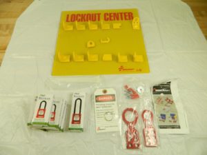 ABILITY ONE Lockout Device & Tag Station: Equipped, 8 Max Locks DAMAGED