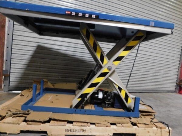 Baleigh Hydraulic Lift Table Lift Style: Scissor 1013589