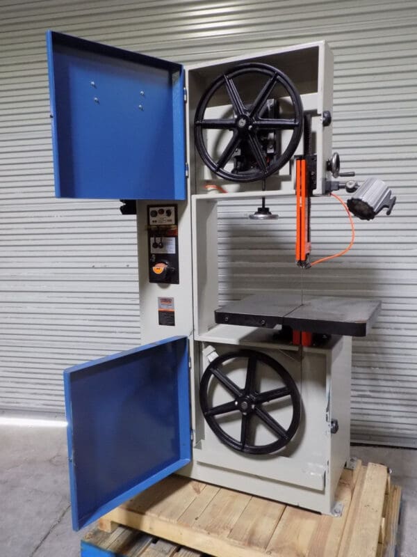 Baileigh Variable Speed Vertical Bandsaw 90 - 1400 FPM 120v 1230389 Used