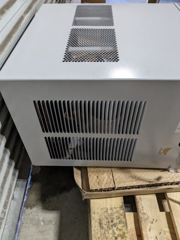 FRIEDRICH Window Air Conditioner w/Electric Heat: 20,000 BTU DAMAGED KEM18A34A
