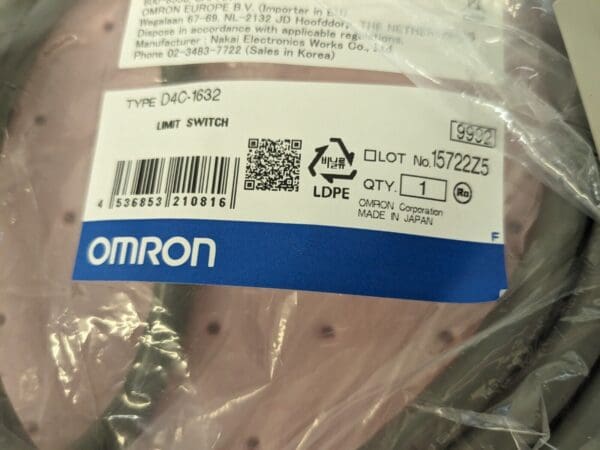 OMRON INDUSTRIAL AUTOMATION D4C-1632