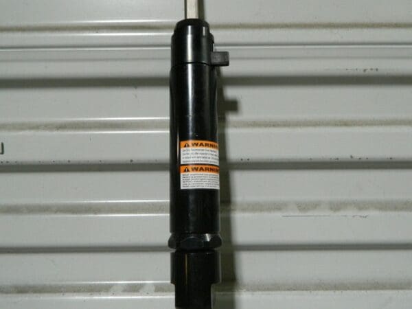 UNIVERSAL TOOL Pneumatic Scaling Hammer 4,600 BPM 1-1/8" Long Stroke UT8630LI