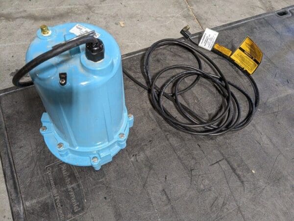 LITTLE GIANT PUMPS Pump: Sump Sewage & Effluent 1/2 hp 15A 115V 620218