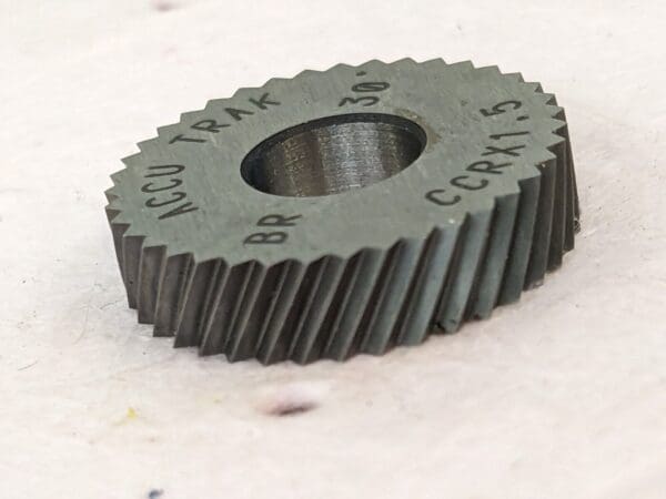 Standard Knurl Wheel: 21.5 mm Dia, 90 ° Tooth Angle, 17 TPI, Diagonal CCRX1.5