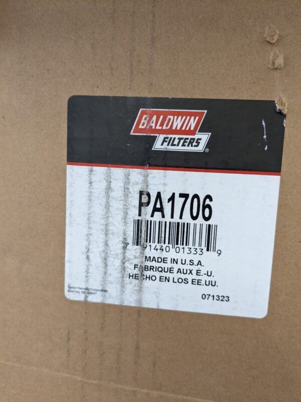 BALDWIN Automotive Air Filter: 14 1/2" Ht, 13 25/32" Wd, 14 1/2" Lg PA1706
