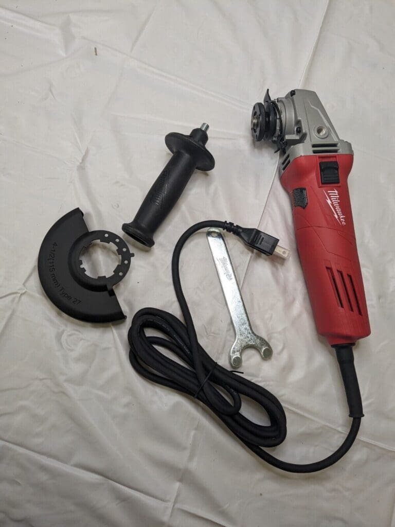 Milwaukee 7a 4-1/2 in Small Angle Grinder