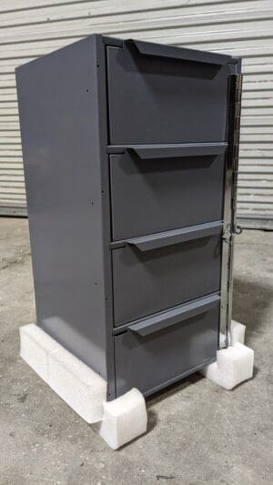 DURHAM 4 Drawer Small Parts Lockable Storage Cabinet 610-95 (DAMAGED)