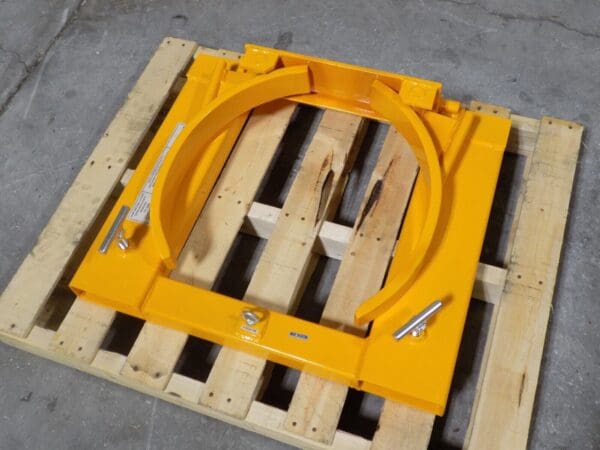 Forklift Mounted Drum Grab for Single 55 Gallon Drums 1500 lb. Max Capacity