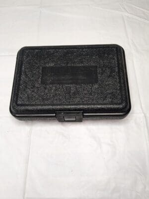 PLATT Clamshell Hard Case: Cubed Foam, 8-1/2″ W, 6″ D, 2-1/2″ H Model 107