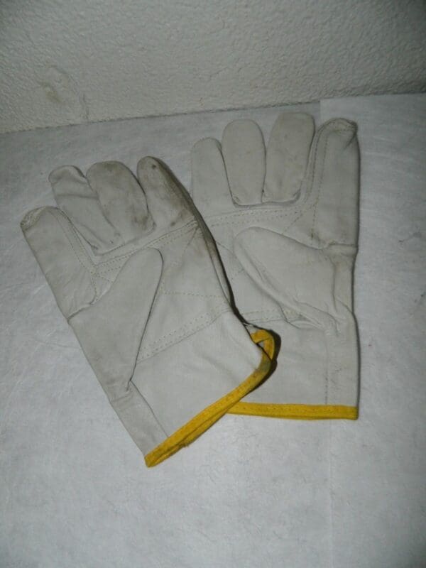 MCR Safety Drivers Glove Unlined Grain Pigskin Keystone Thumb Size XXL 1 pair