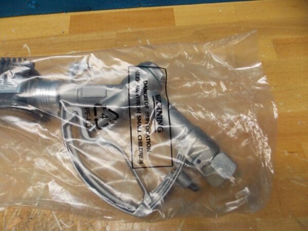 Pro-Lube Manual Fuel Nozzle with Digital Fuel Meter 42829978