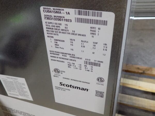 Scotsman Air-Cooled Undercounter Ice Machine 115v CU0415MA-1 Damaged
