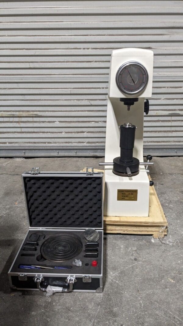 Rockwell A, B, C Bench Top Hardness Tester HR-150A Damaged