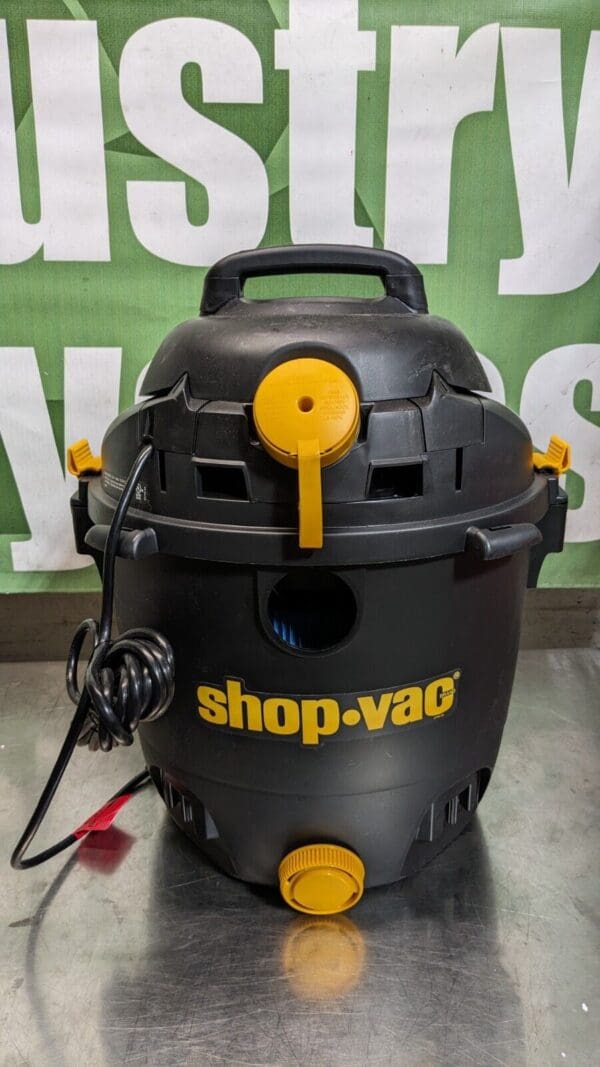 SHOP-VAC Wet/Dry Vacuum Electric 6.0 gal 3.5 hp 12.0 Amp 9653606