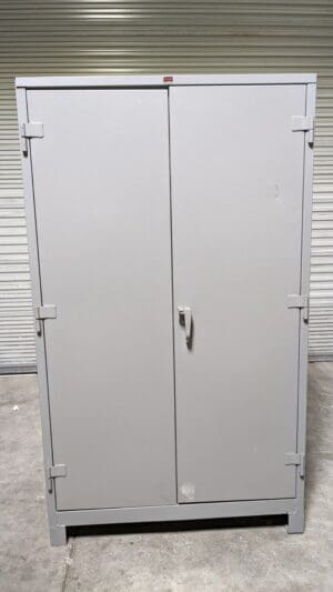 LYON Locking Steel Storage Cabinet 4 Shelf Padlock Hasp 48x24x82 DD1120 Damaged