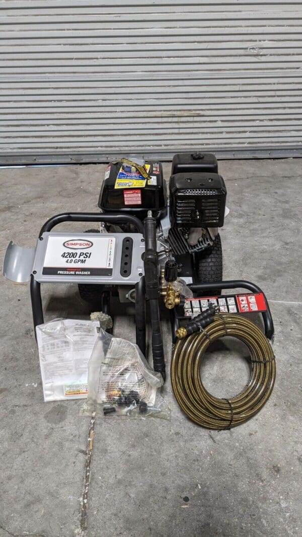 SIMPSON Pressure Washer 4,200 psi 4 GPM Gas Cold & Hot Water PS4240H 60456