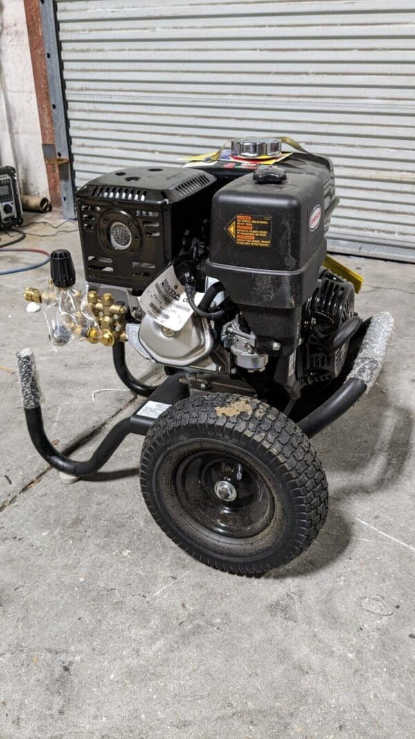 SIMPSON Pressure Washer 4,200 psi 4 GPM Gas Cold & Hot Water PS4240H 60456