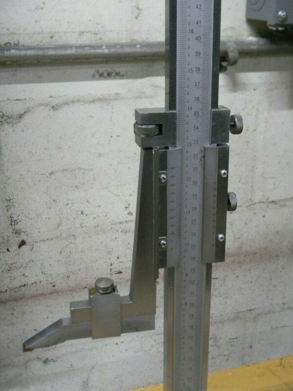 Vernier Height Gage 24"/600mm Max. Measuring Range Steel Satin Chrome Finish