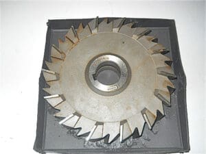 Professional 8" x 1 1/2" x 1 1/2" HSS Staggered Tooth Side Milling Cutter