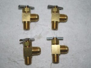 Eaton Instrumentation Needle Valves 150Psi 3/8 x 1/4" Pipe Brass Qty. 4#330