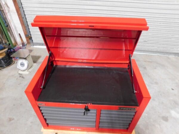 Proto Top Chest Tool Box 12 Drawer 41 x 22 x 27 Steel Red JSTV4228CD12RG Damage