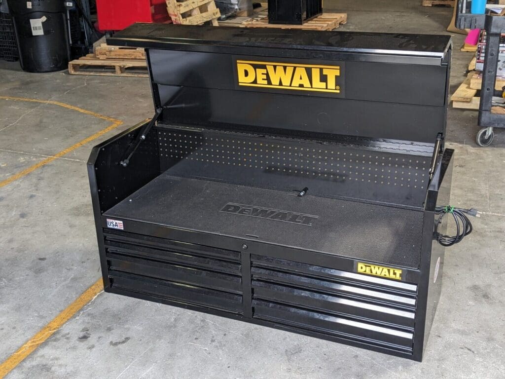 Dewalt Top Chest Tool Box Storage Cabinet 8 Drawer 52 X 18 X 24 Dwst25181 Used