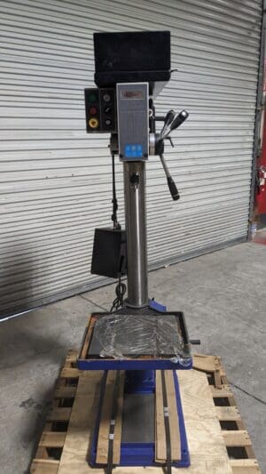 Vectrax 20" Electronic Variable Speed Drill Press 3MT 230v 3 Phase Damaged