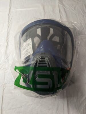 MSA Full Face Respirator: Silicone, Medium 10031309