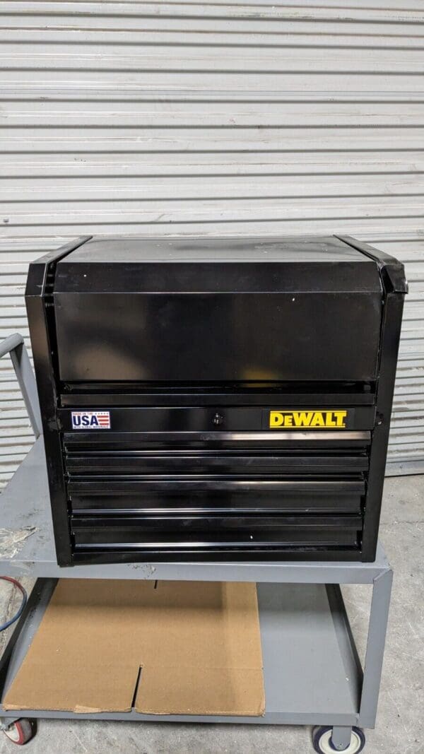 DEWALT Tool Chest 4 Drawers 18″ x 24″x 26″ 400 lb Capacity Steel Black Damaged