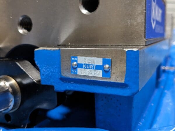 Kurt DX8 CrossOver Single Station Machine Vise 8" Jaw Width 10" Opening