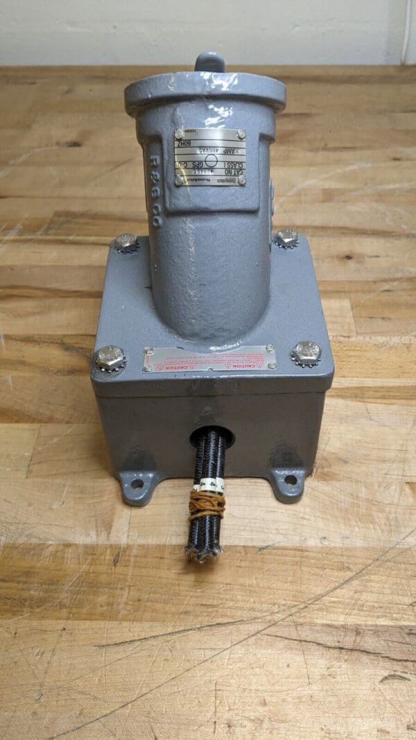 RUSSELL STOLL 4234BC 30 Amp 480V 4 Pin Explosion Proof Receptacle